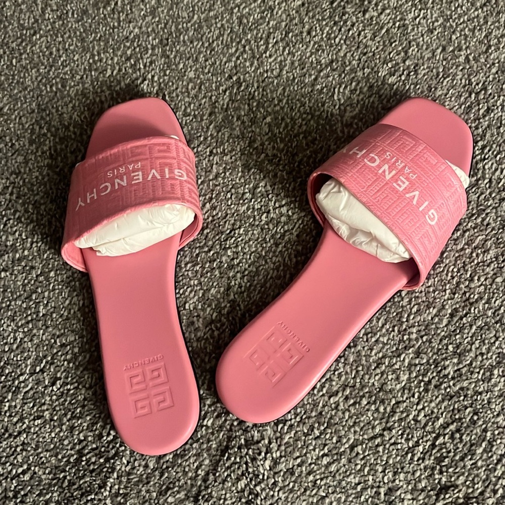 Givenchy Slides, size 38, worn once